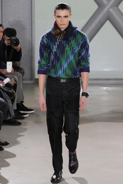 Look 12